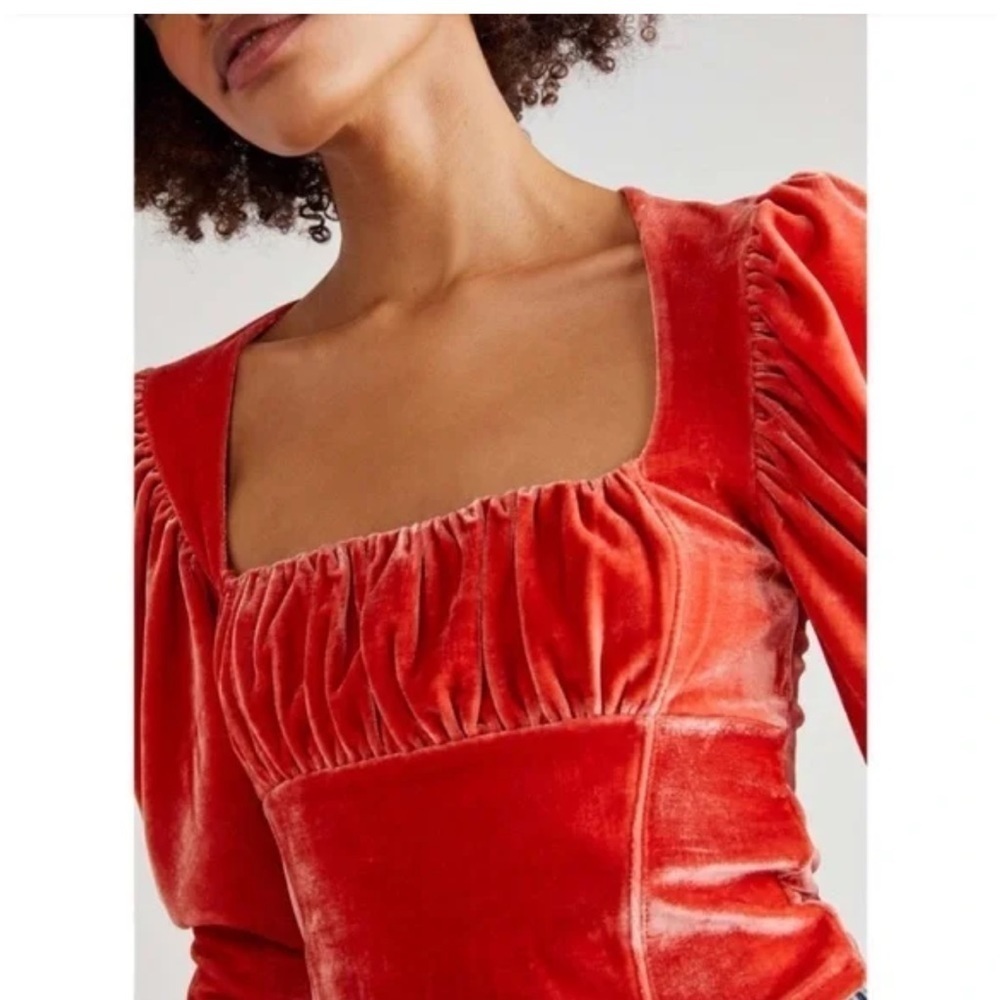 NWT Free People Hold Me Puff Sleeve Velvet Top in crush blush